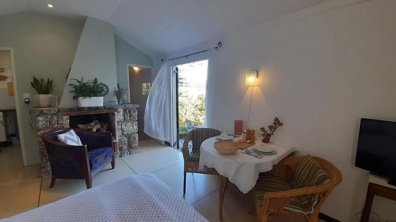 Studio Apartment In Bargemon
