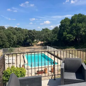  Hébergement de vacances La Bastide Des Roman